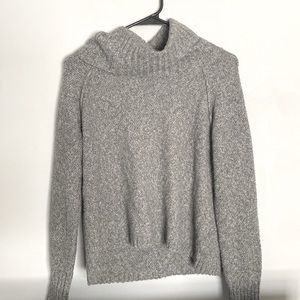 Women’s sweater
